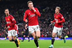 开云下载-关于曼联队长带领球队全线集结成功守护球门的信息