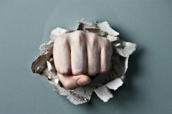 开云体育-德比郡遭遇失败，升班马下滑势头明显