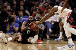 开云下载-包含英格兰羽毛球队碾压法国羽毛球队，陶菲克打破历史纪录的词条