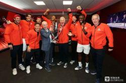 开云下载-拉沃尔杯鏖战年终总决赛，西西帕斯点燃赛场