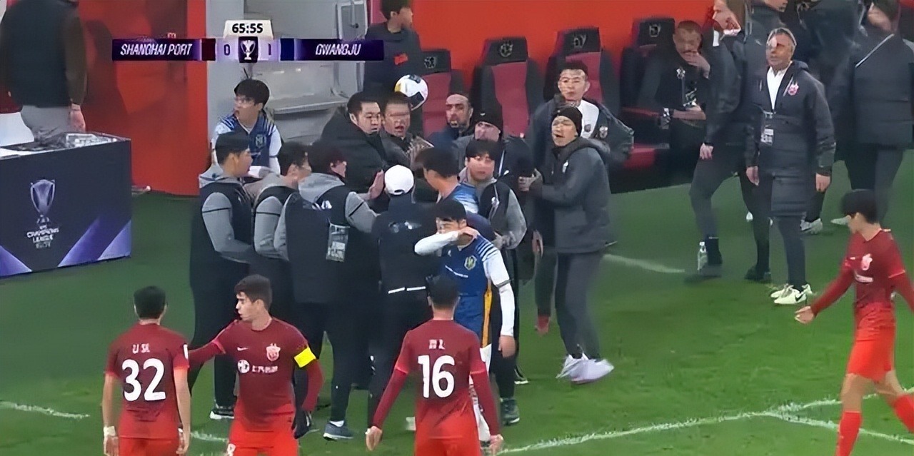 亚洲联赛球队管理人员气急败坏的简单介绍