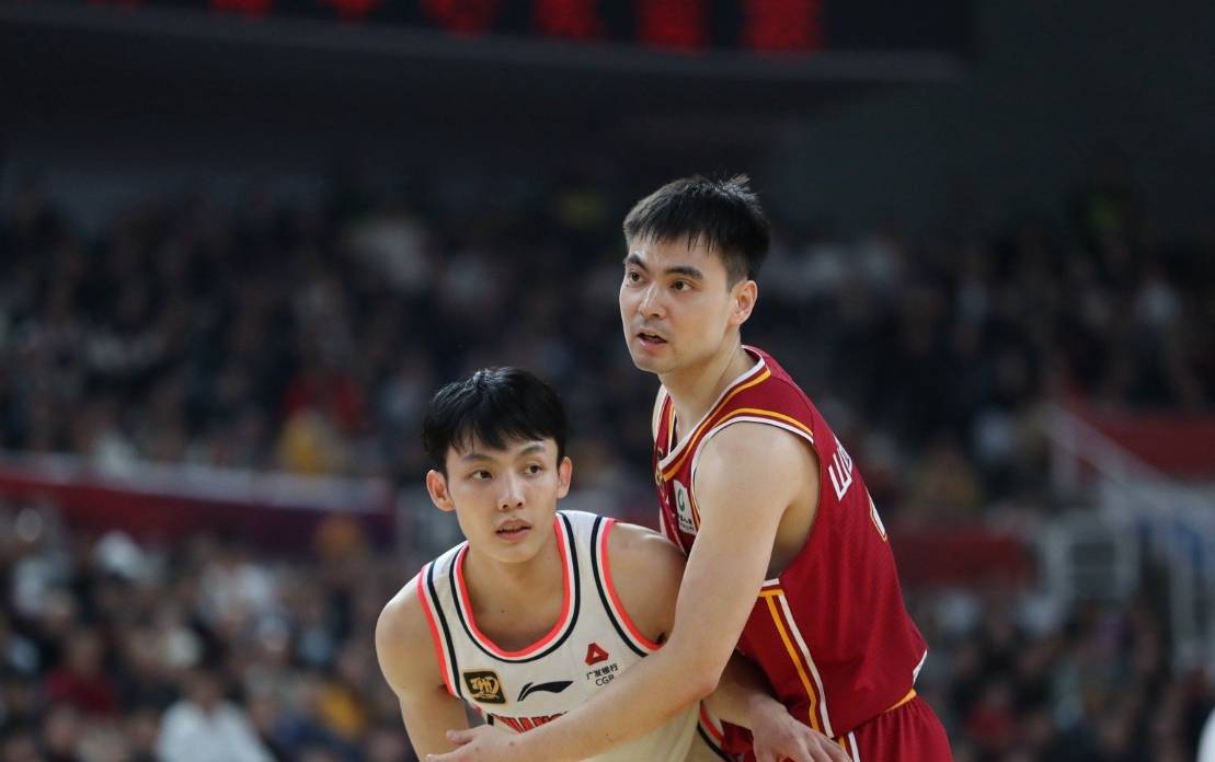 山西男篮主场大捷，挽回颓势的简单介绍