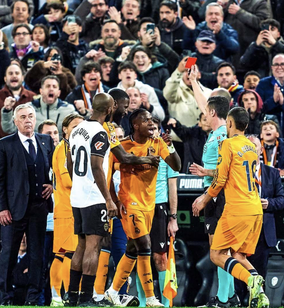 关于瓦伦西亚主场告捷,摆脱降级区的信息 关于瓦伦西亚主场告捷,摆脱降级区的信息