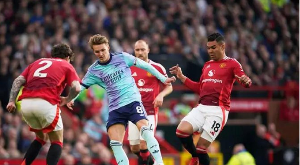 阿贾克斯乱舞,荷兰豪门再次冲向欧洲 阿贾克斯乱舞,荷兰豪门再次冲向欧洲