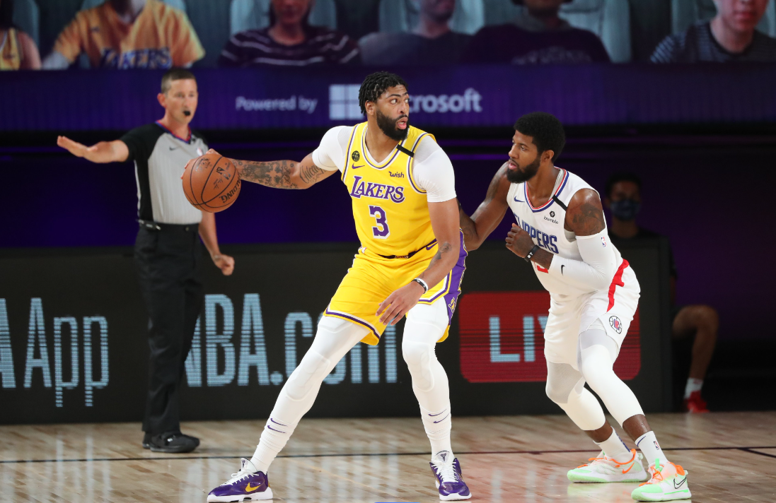 明星PK：揭幕战湖人对阵快船