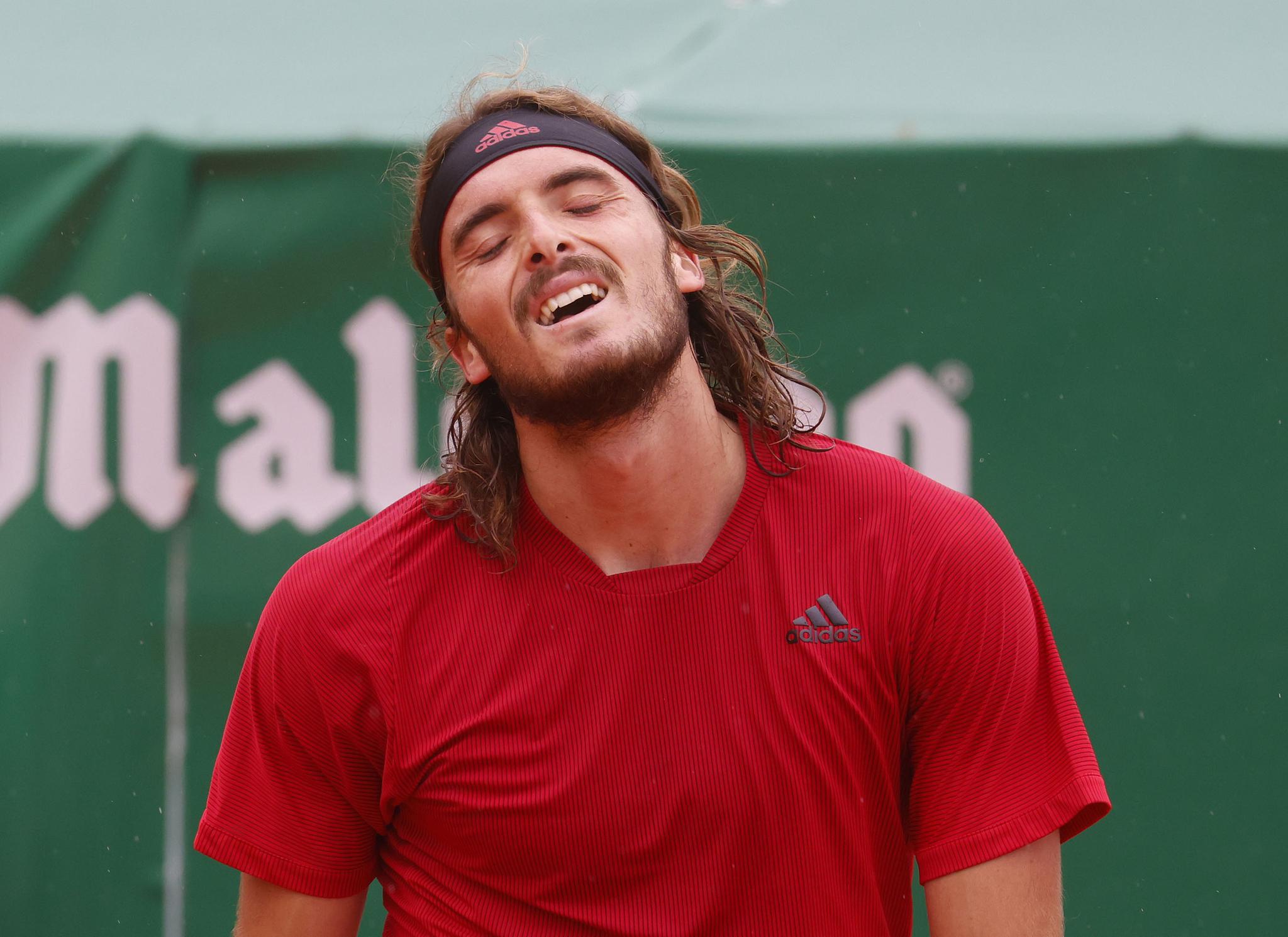 包含欧洲网球队爆冷美国网球队，西西帕斯惊艳世界的词条