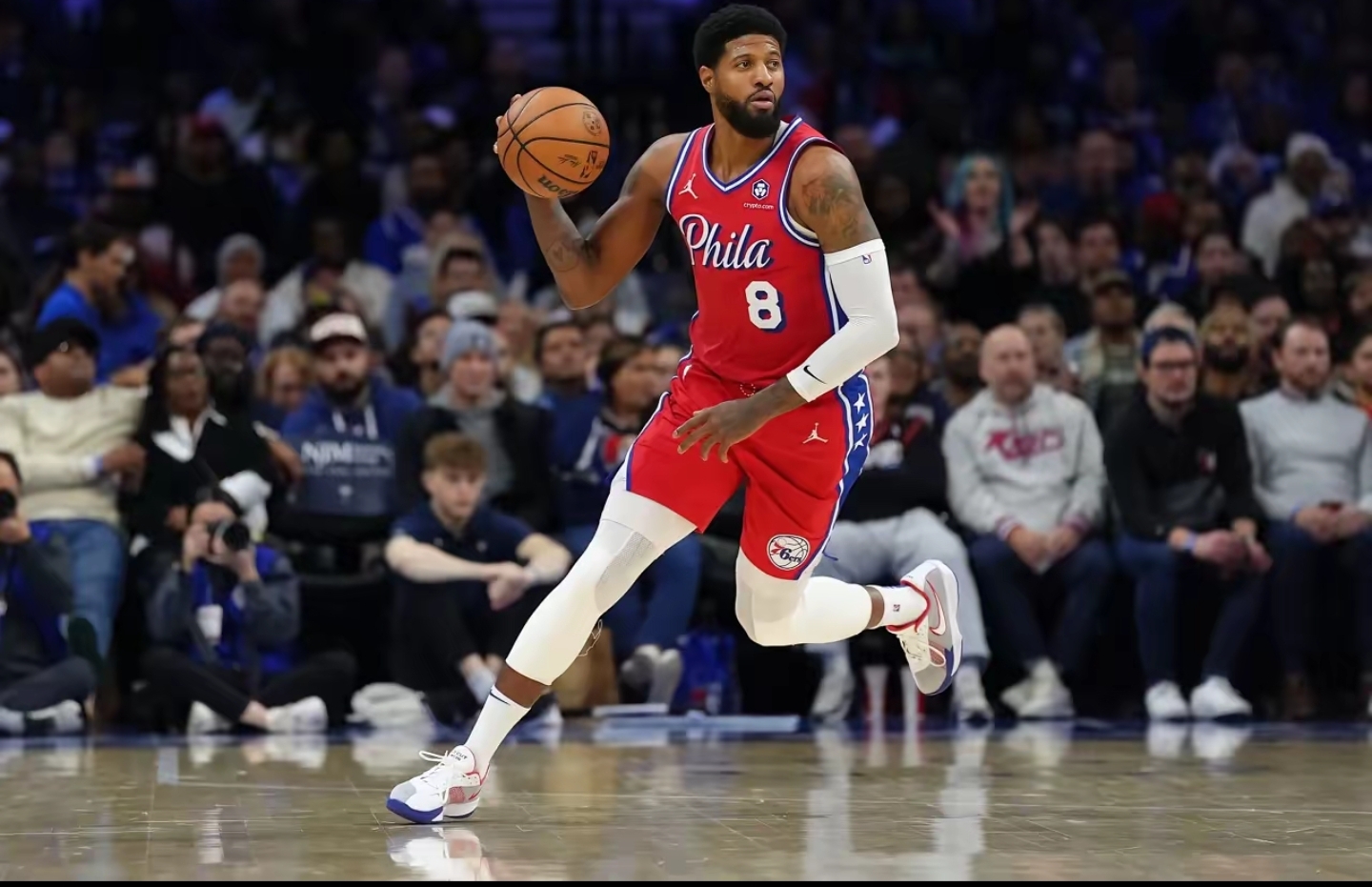 包含希腊男篮碾压热火B队，布克惊艳世界的词条